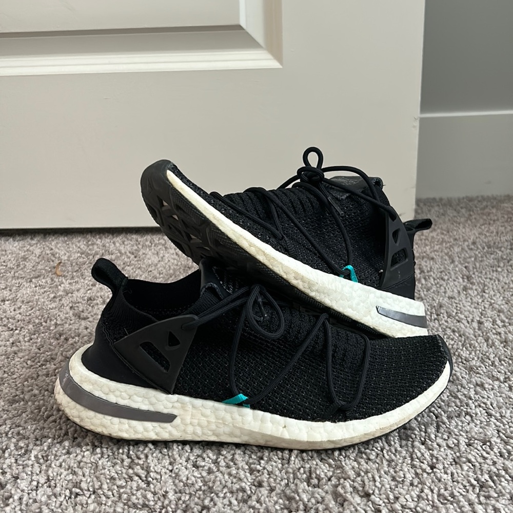 Adidas Sneakers